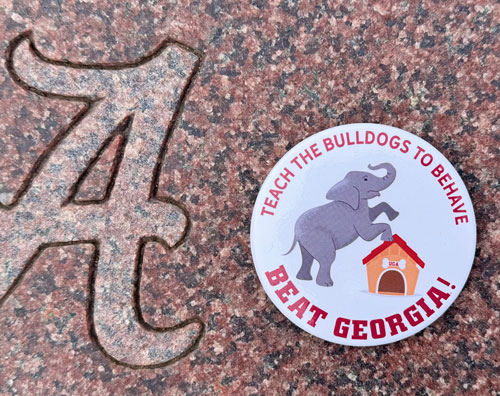 Teach The Bulldogs to Behave- Beat Georgia Gameday Button